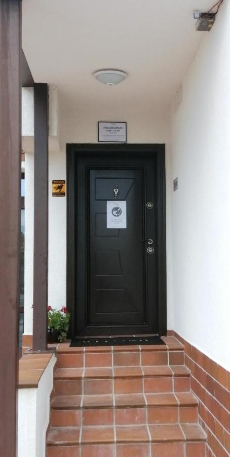 La Piazza Hotel Shumen Exterior foto